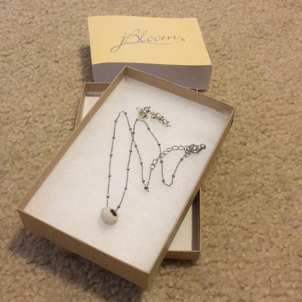 iBloom necklace